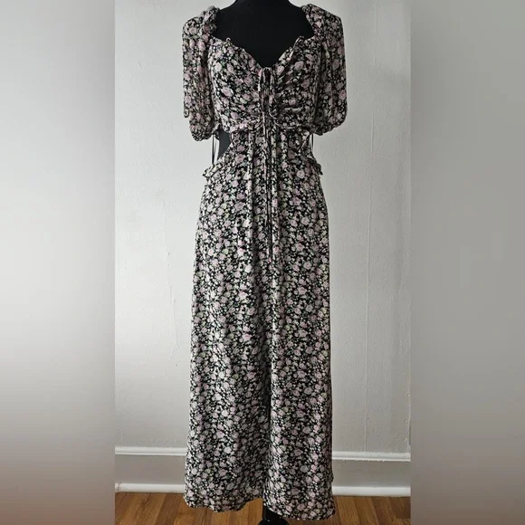 Ruffle Cutout Midi Dress - Picture 6 of 7